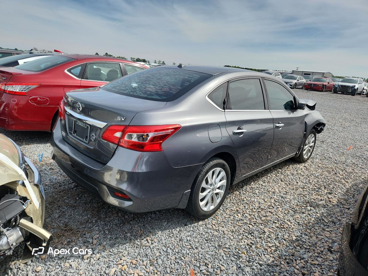 Nissan Sentra 2018