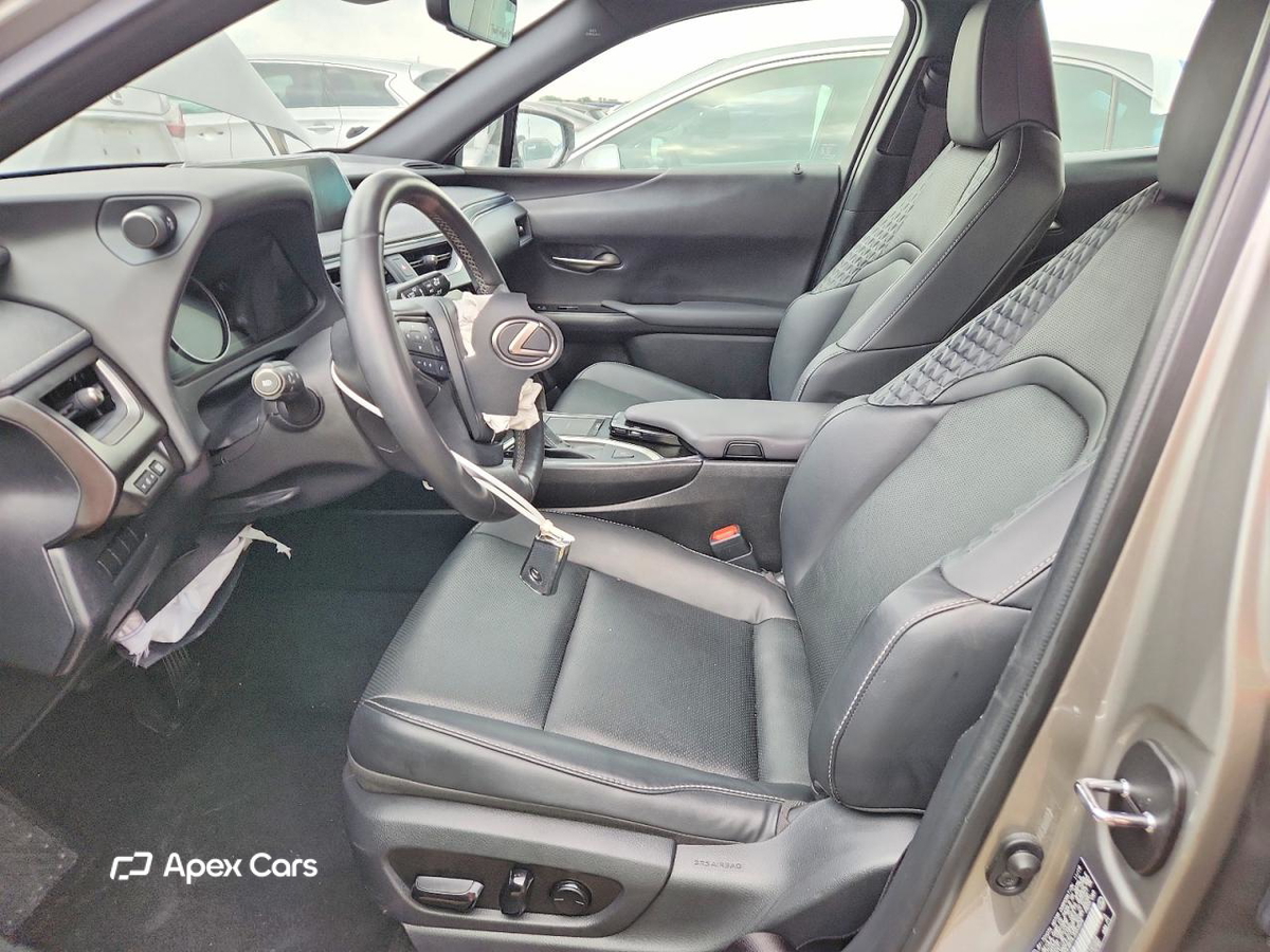 Lexus UX 2020