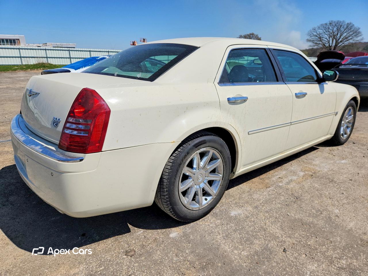 Chrysler 300 2005
