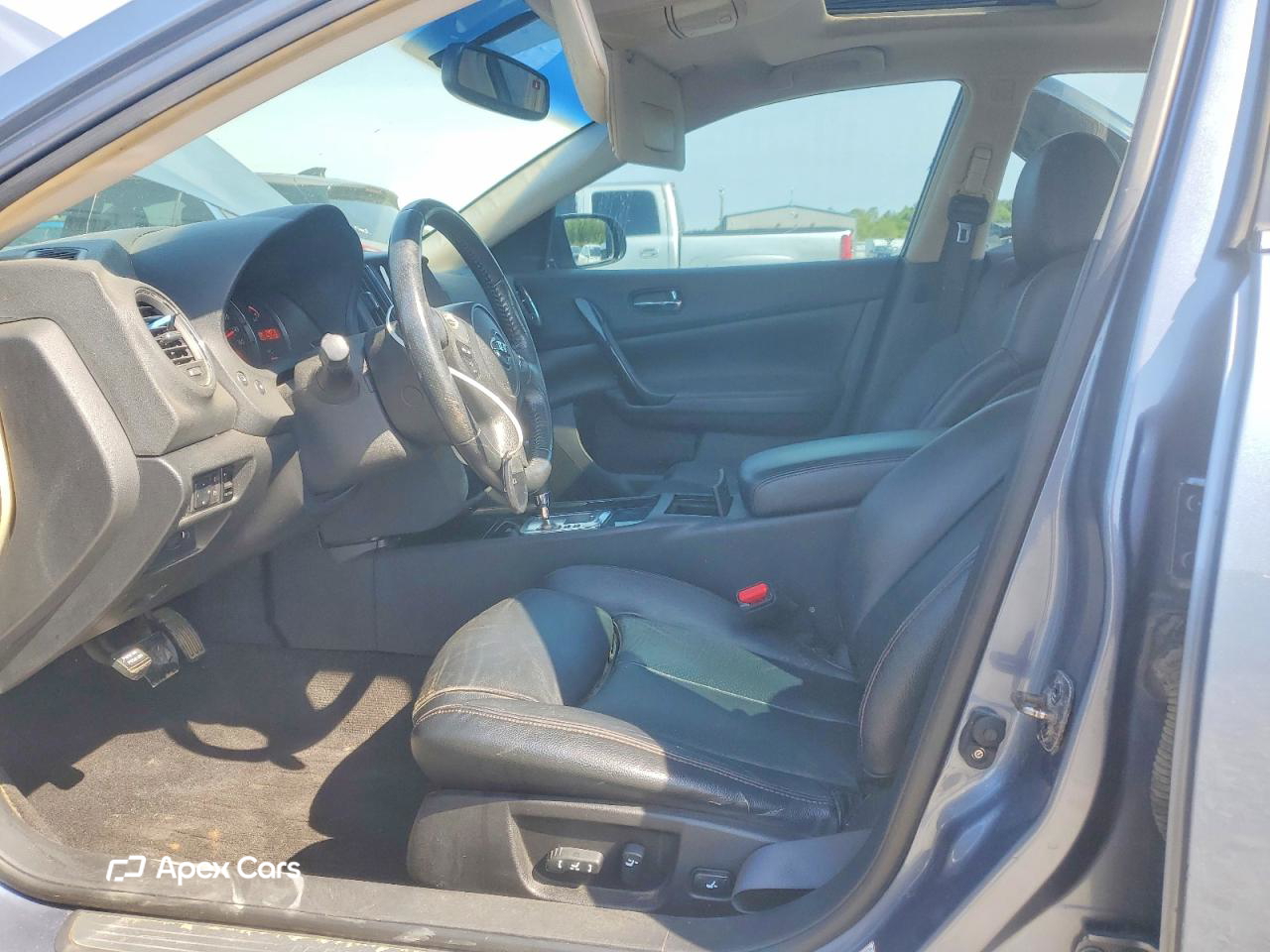 Nissan Maxima 2010