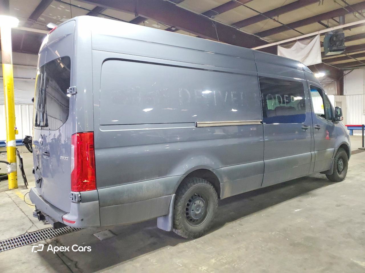 Mercedes-Benz Sprinter 2021