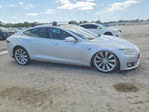 Tesla Model S 2013