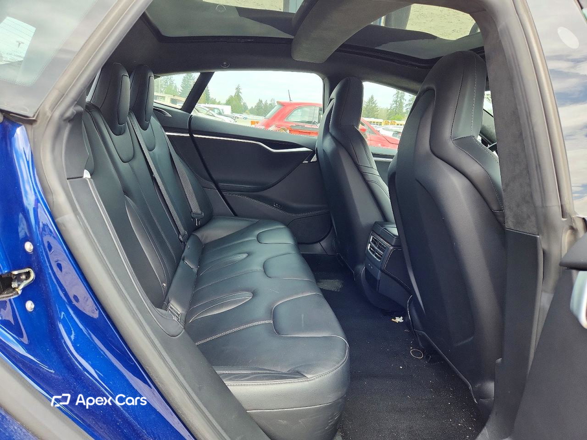 Tesla Model S 2016