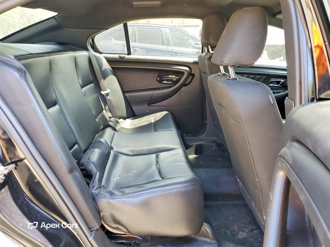 Ford Taurus 2016