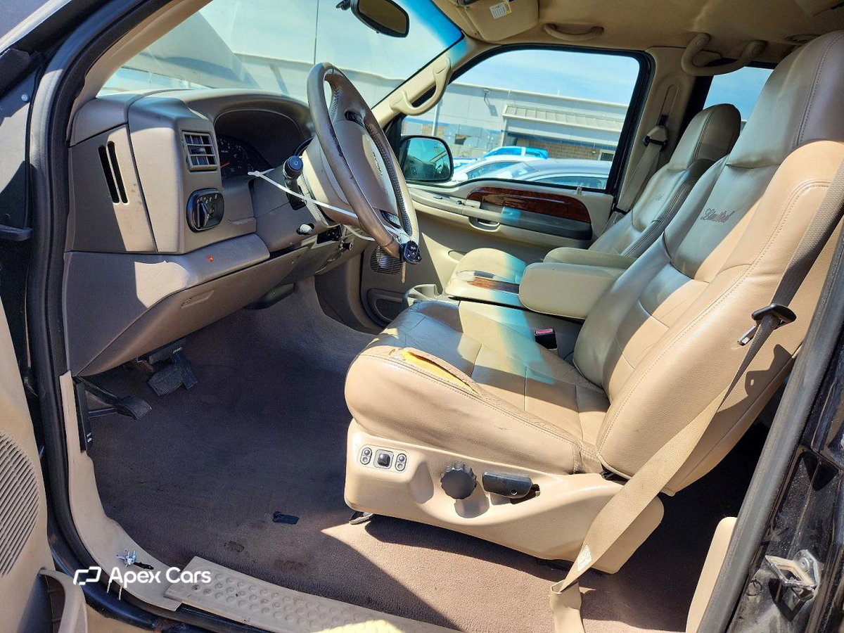 Ford Excursion 2002