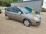 Kia Rondo 2009