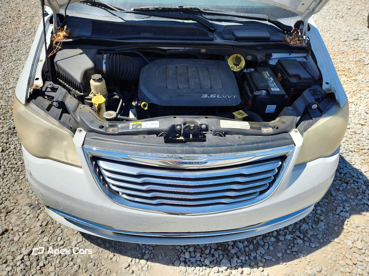 Chrysler Voyager 2013