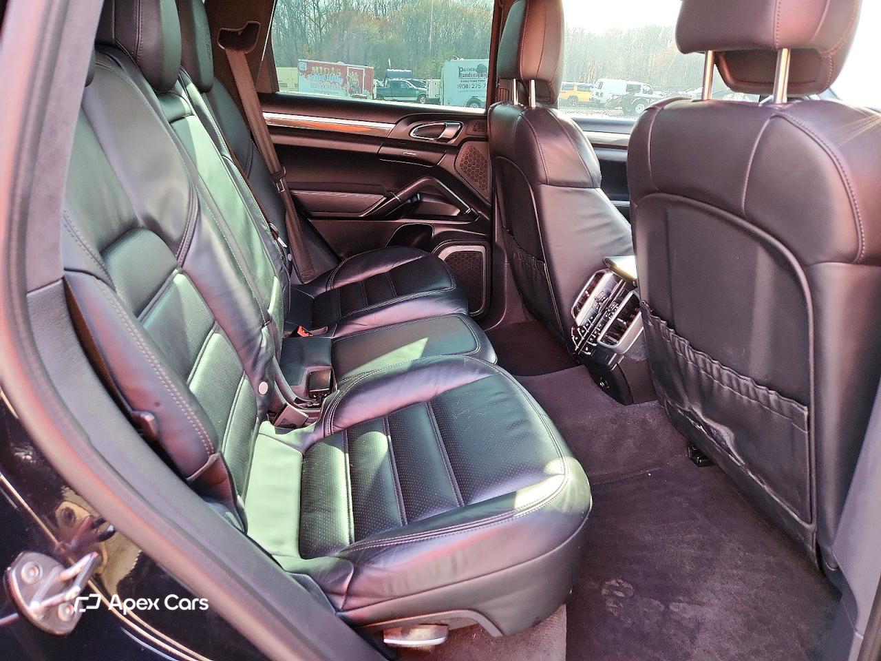Porsche Cayenne 2016
