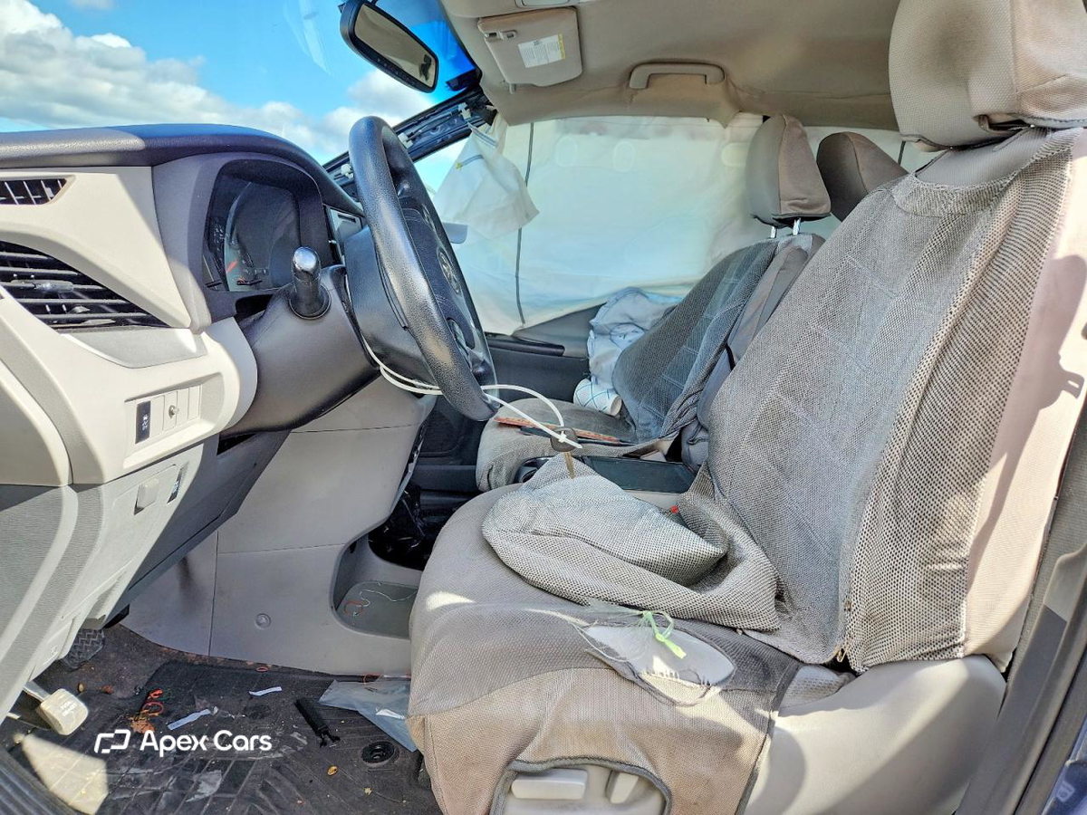 Toyota Sienna 2015