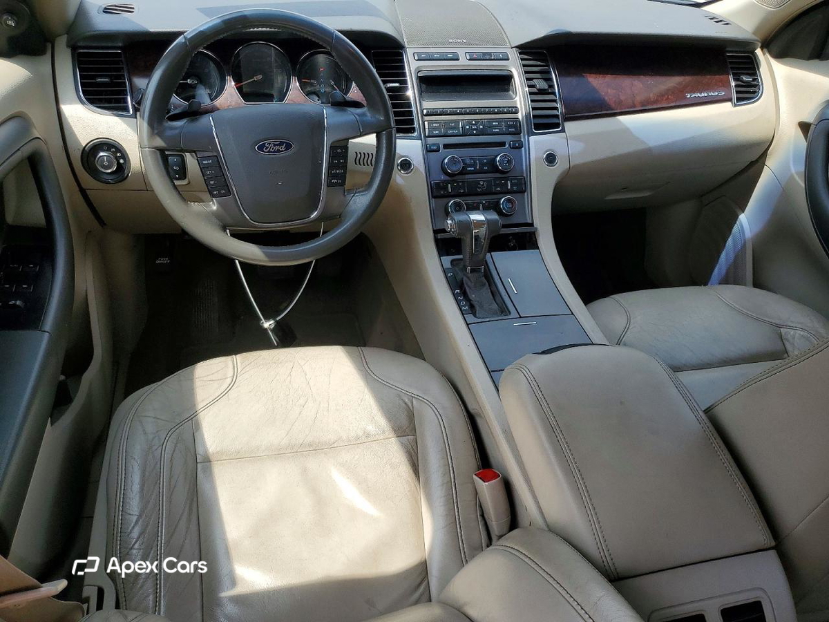Ford Taurus 2010