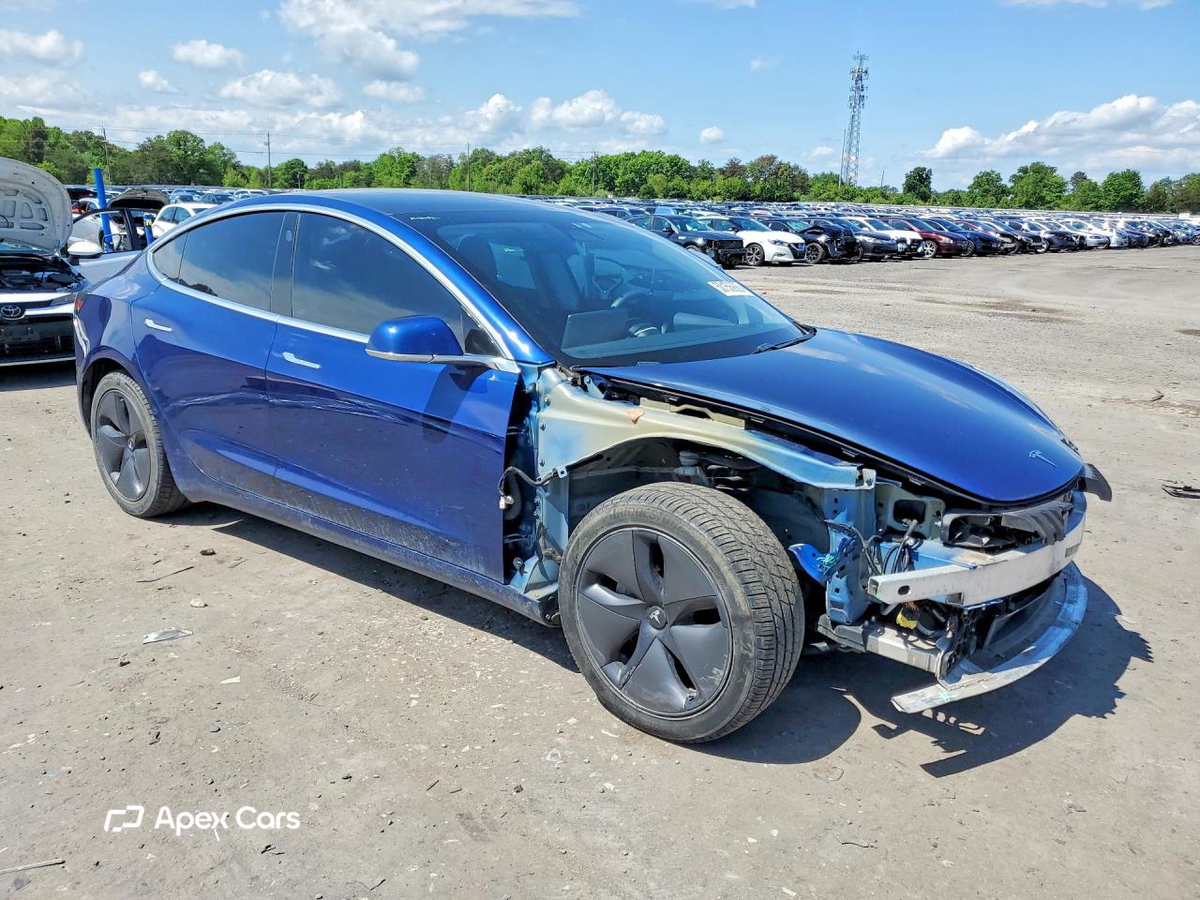 Tesla Model 3 2020