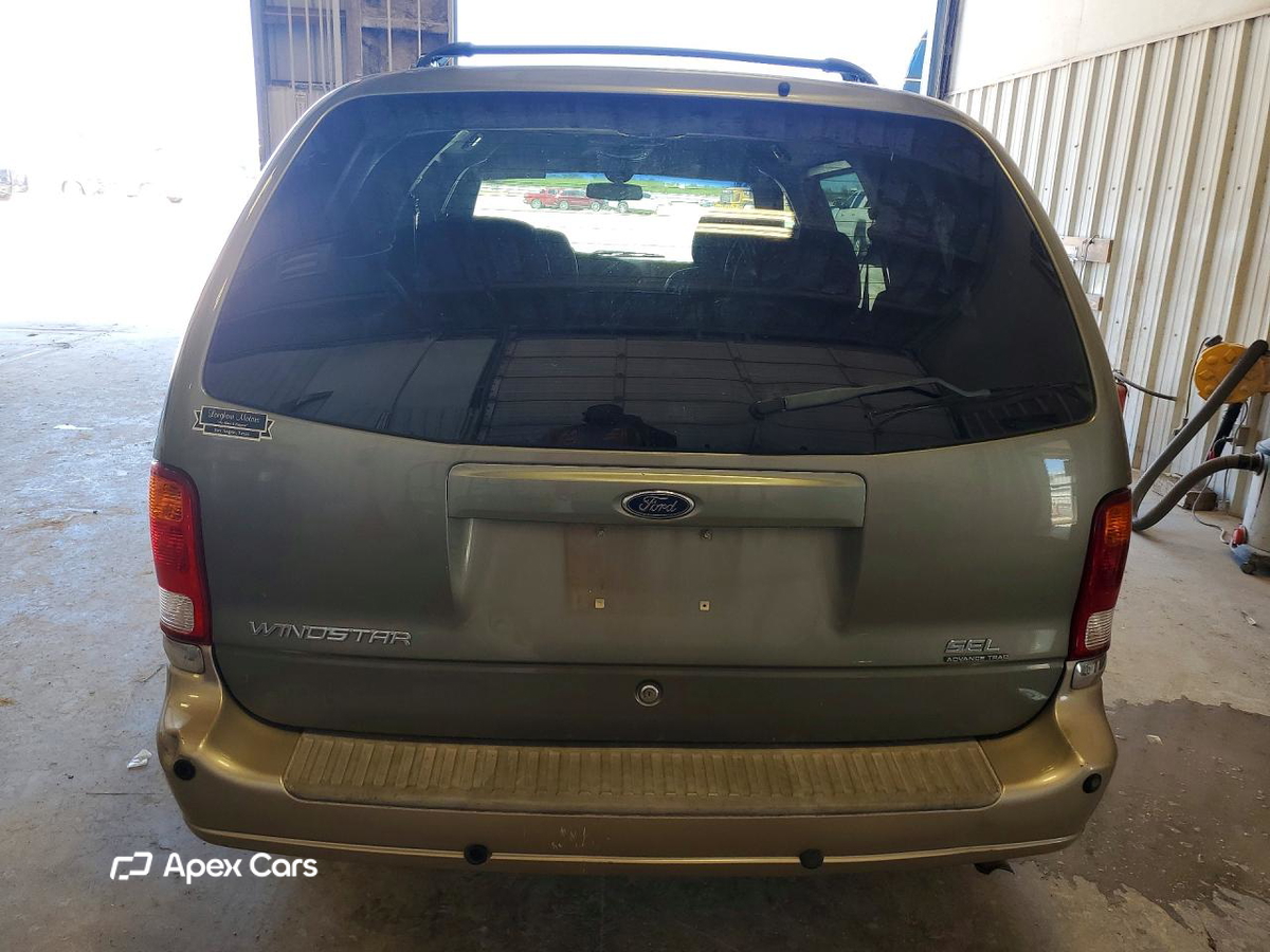 Ford Windstar 2003