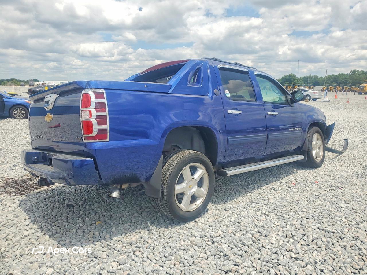 Chevrolet Avalanche 2013