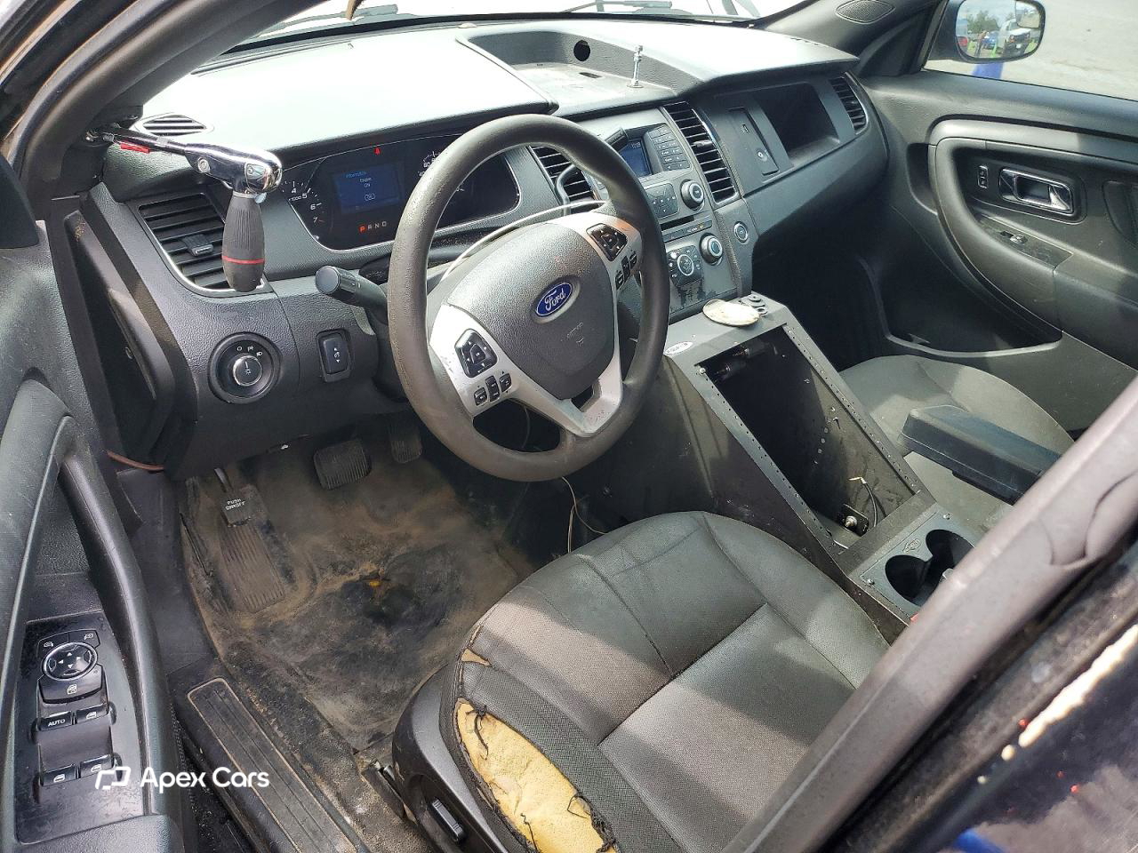 Ford Taurus 2016