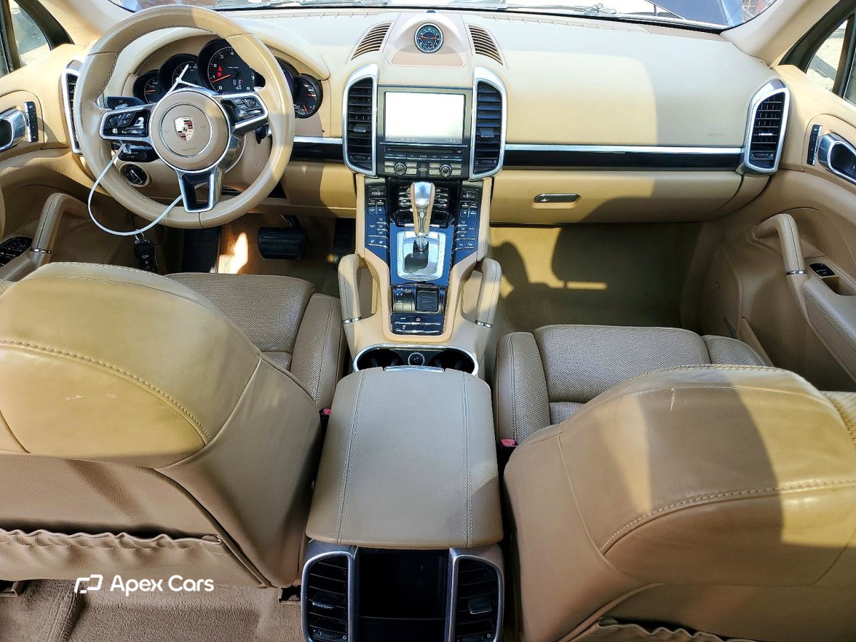 Porsche Cayenne 2016