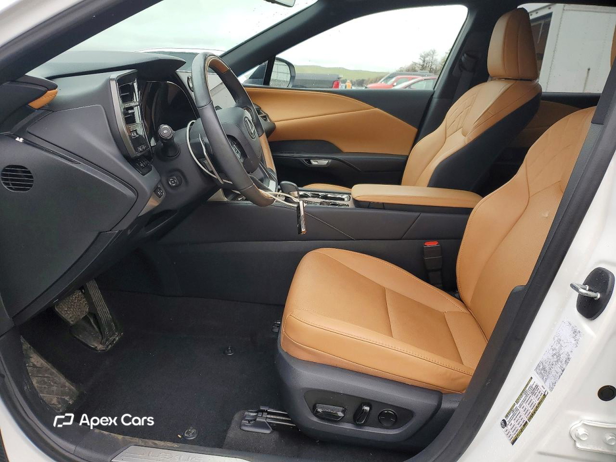 Lexus RX 2024