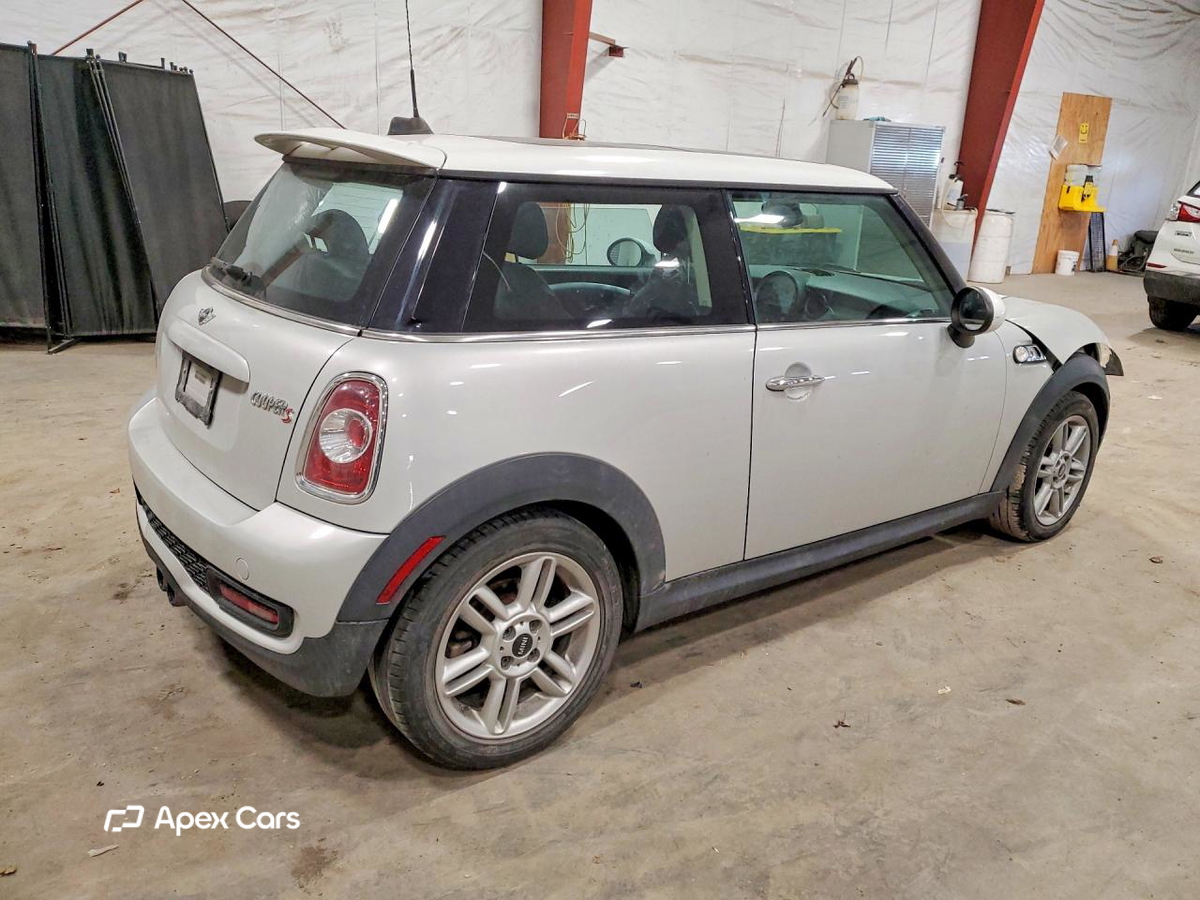 MINI Cooper 2011