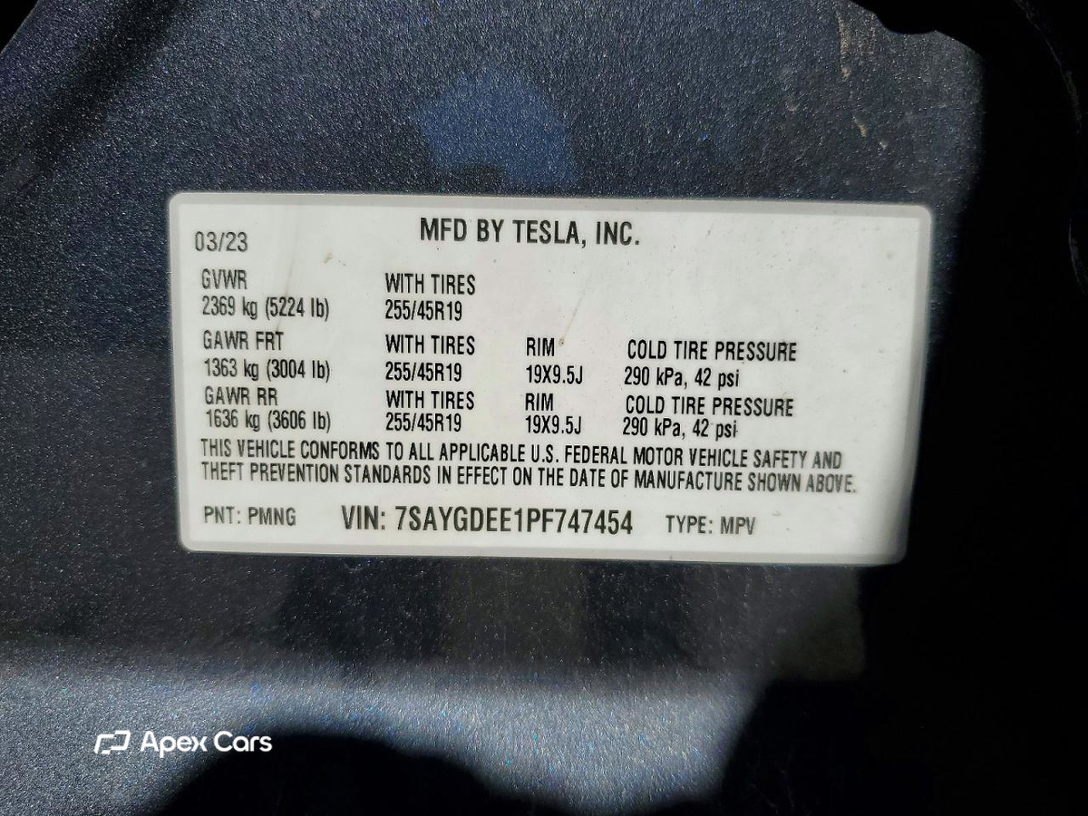 Tesla Model Y 2023
