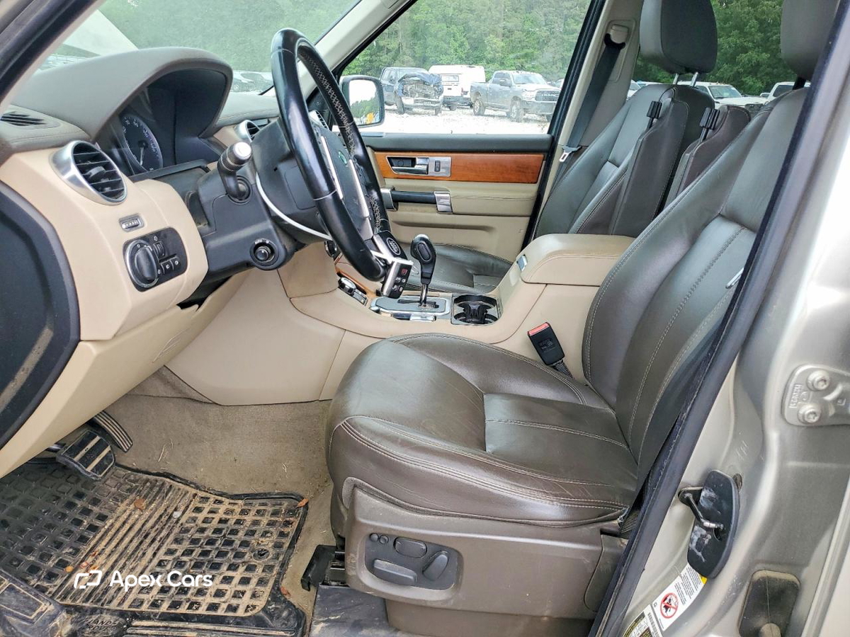Land Rover LR4 2013