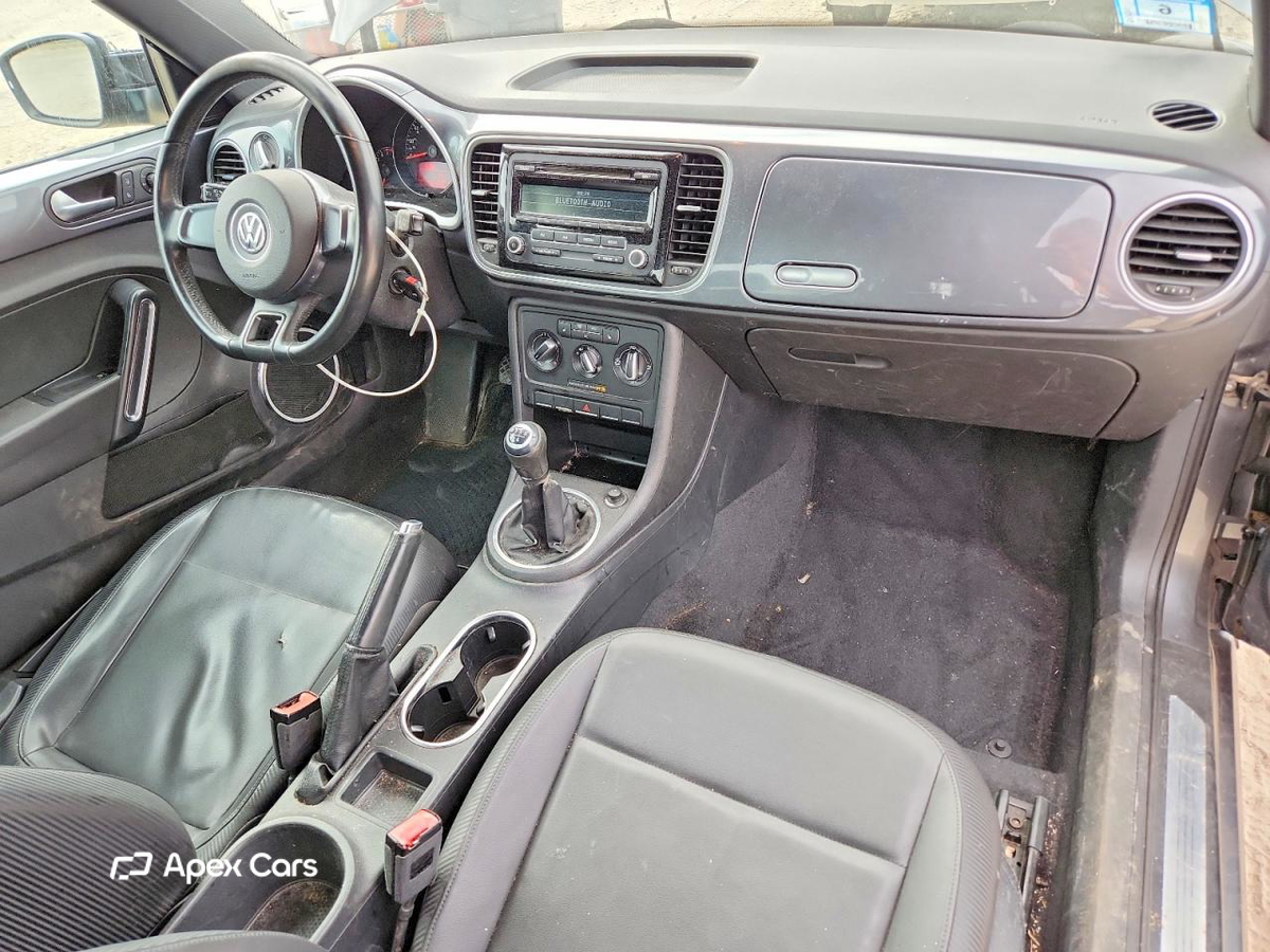 Volkswagen Beetle 2012