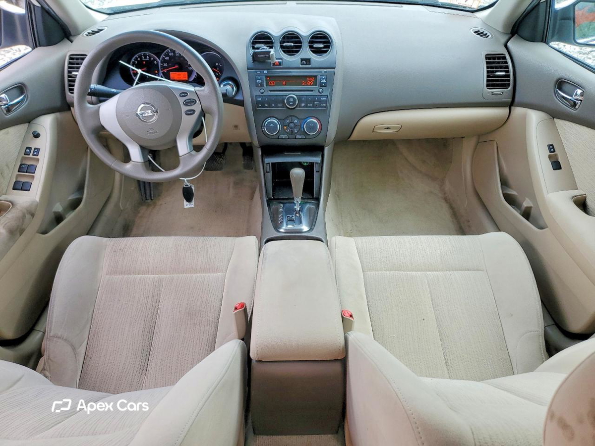 Nissan Altima 2012