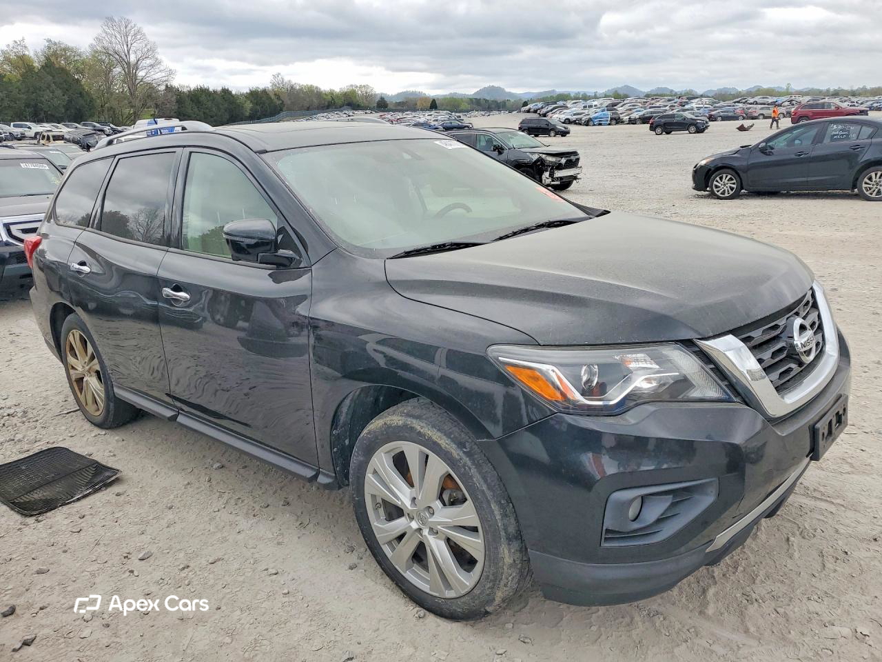 Nissan Pathfinder 2018