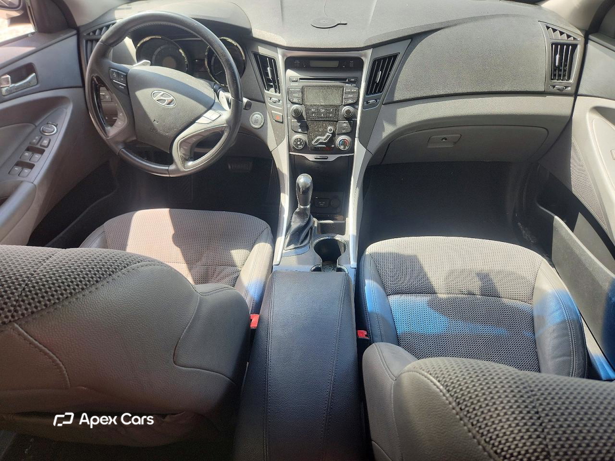 Hyundai Sonata 2013