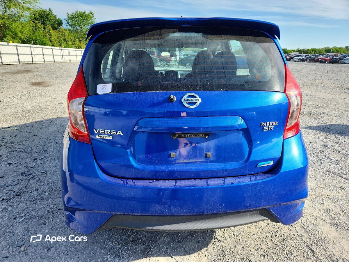 Nissan Versa 2015
