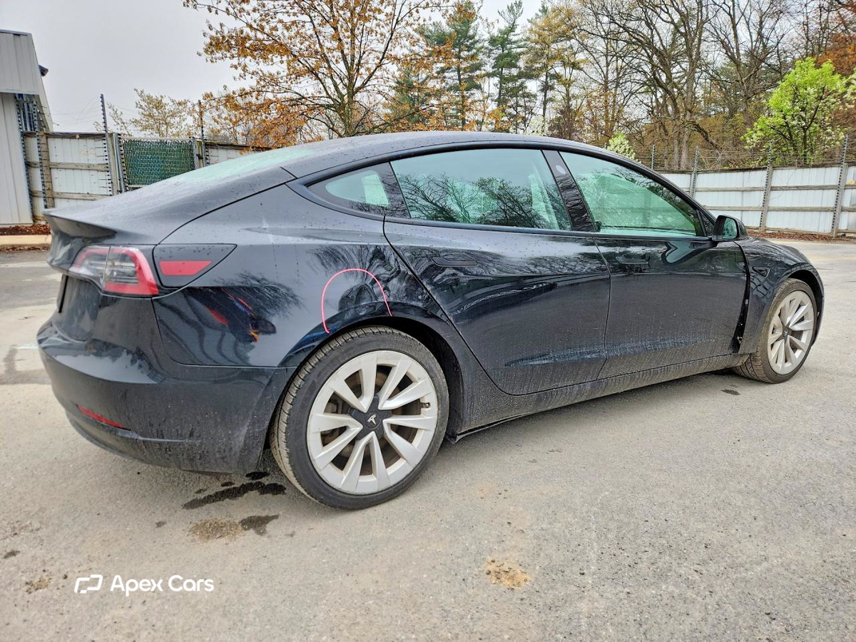 Tesla Model 3 2022