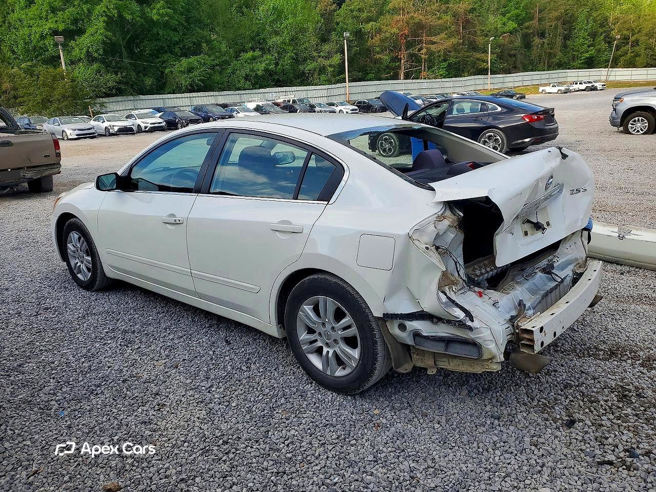 Nissan Altima 2011