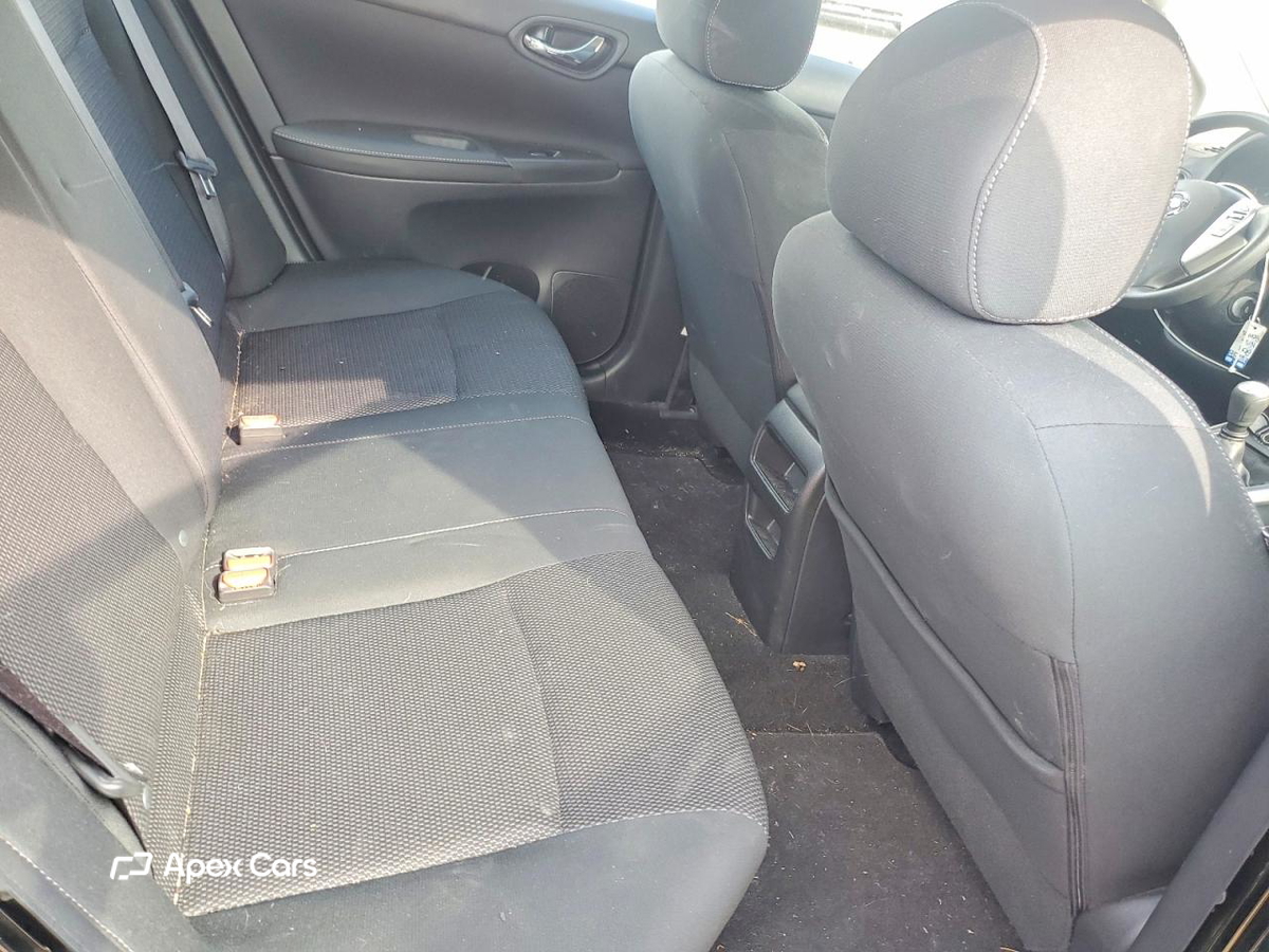 Nissan Sentra 2019