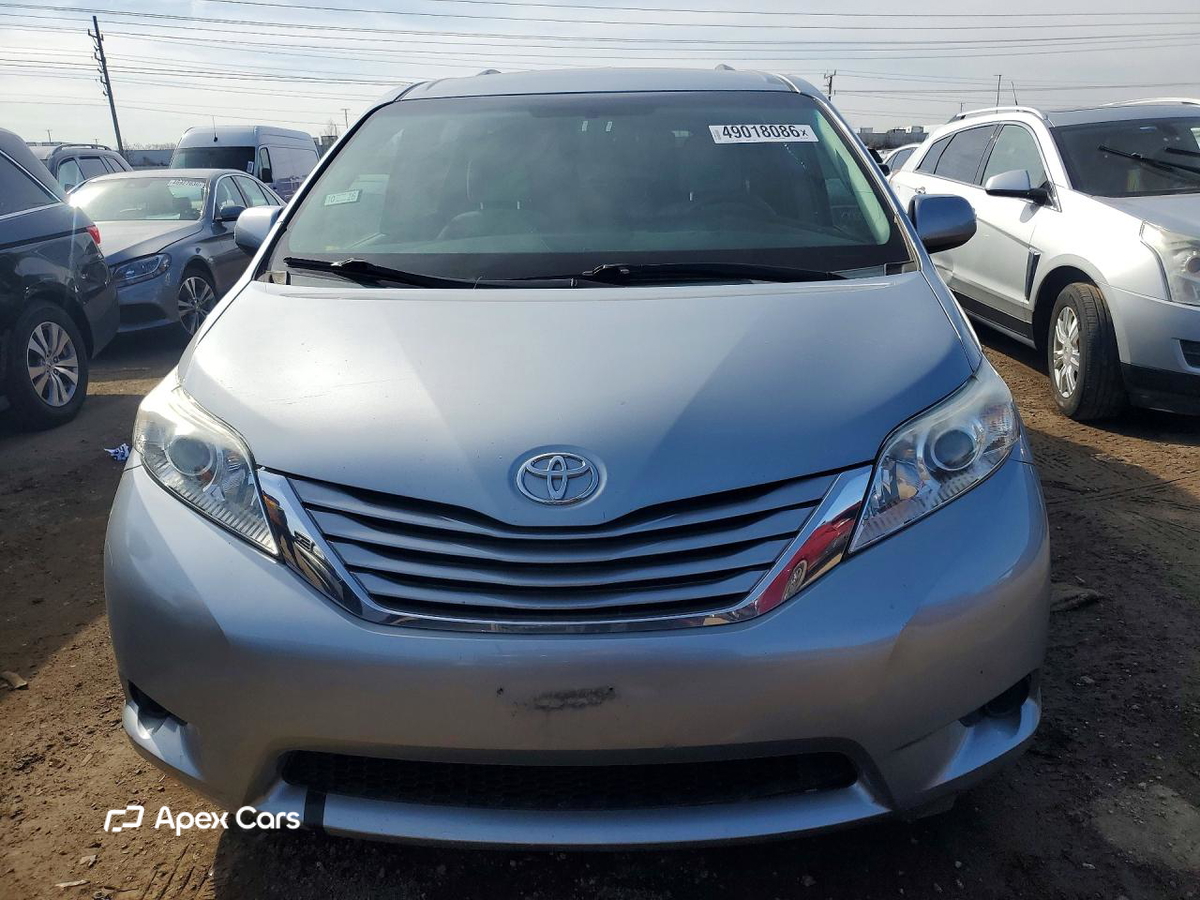Toyota Sienna 2015