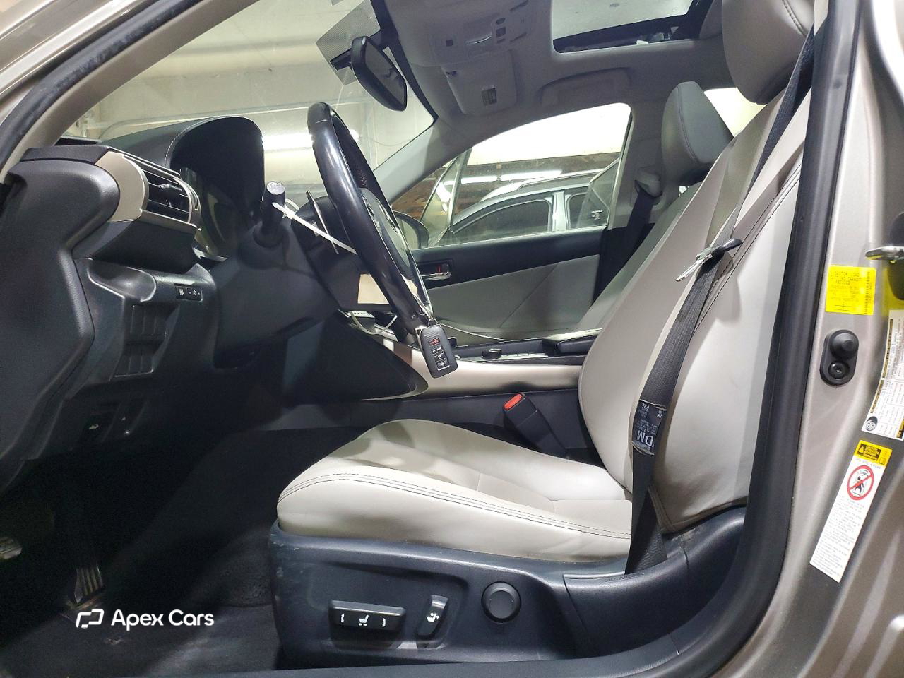 Lexus IS 2016