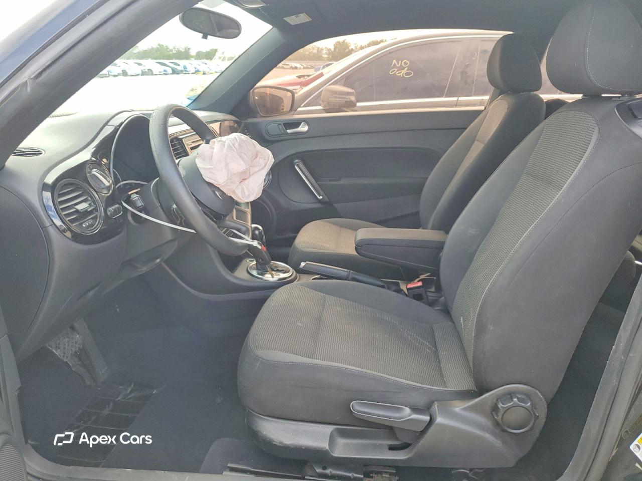 Volkswagen Beetle 2014