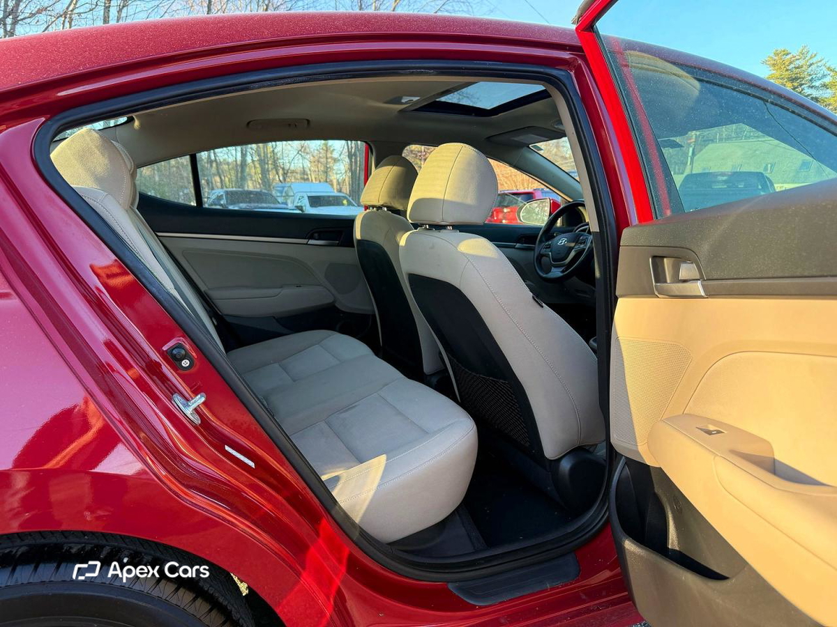 Hyundai Elantra 2017