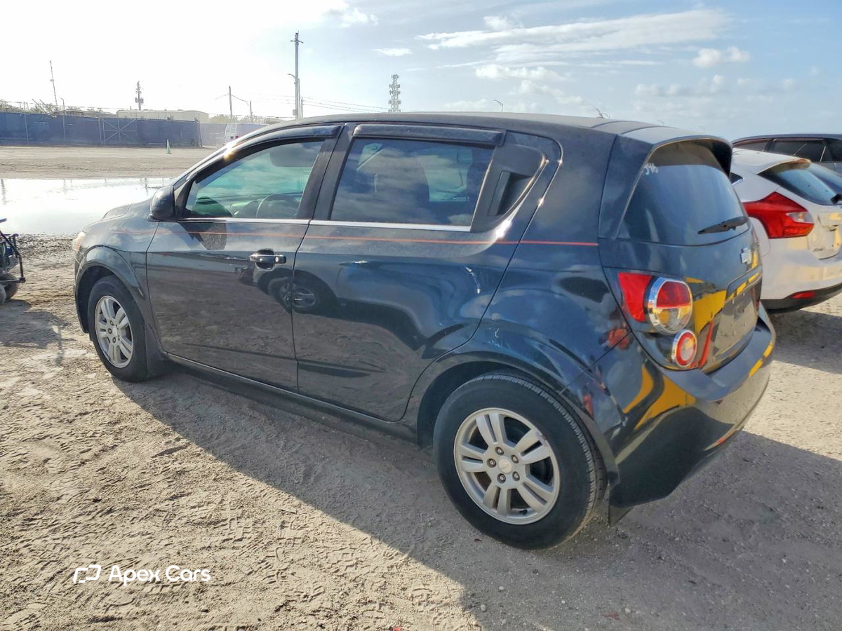 Chevrolet Sonic 2015