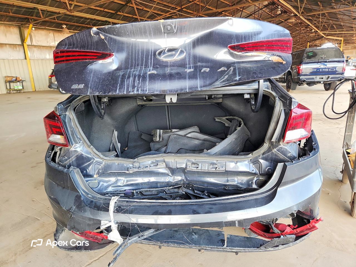 Hyundai Elantra 2020