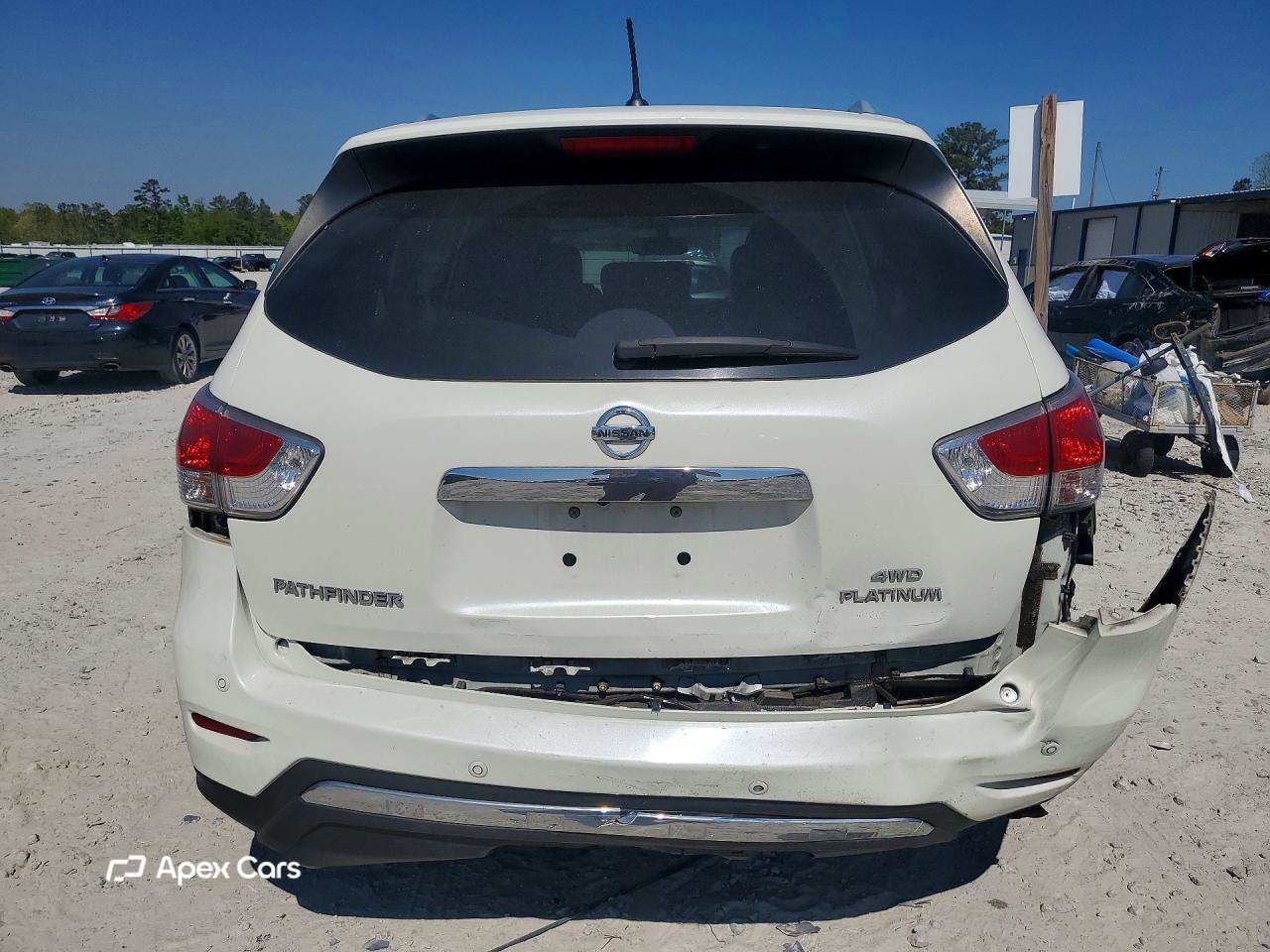 Nissan Pathfinder 2016