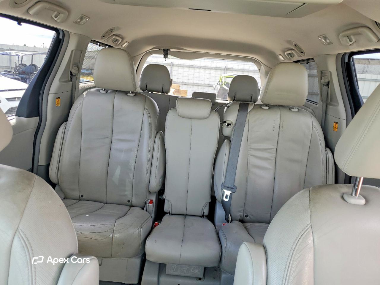 Toyota Sienna 2013