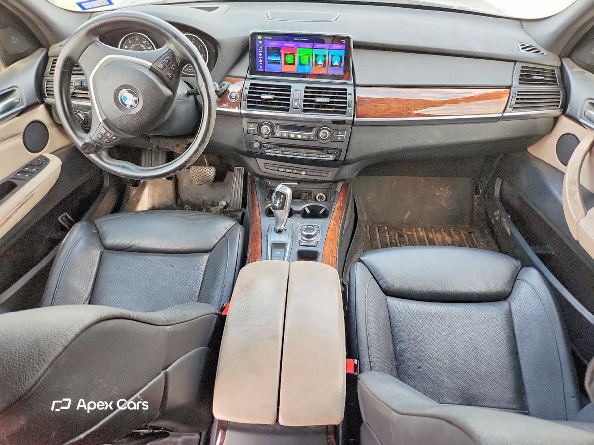 BMW X5 2011