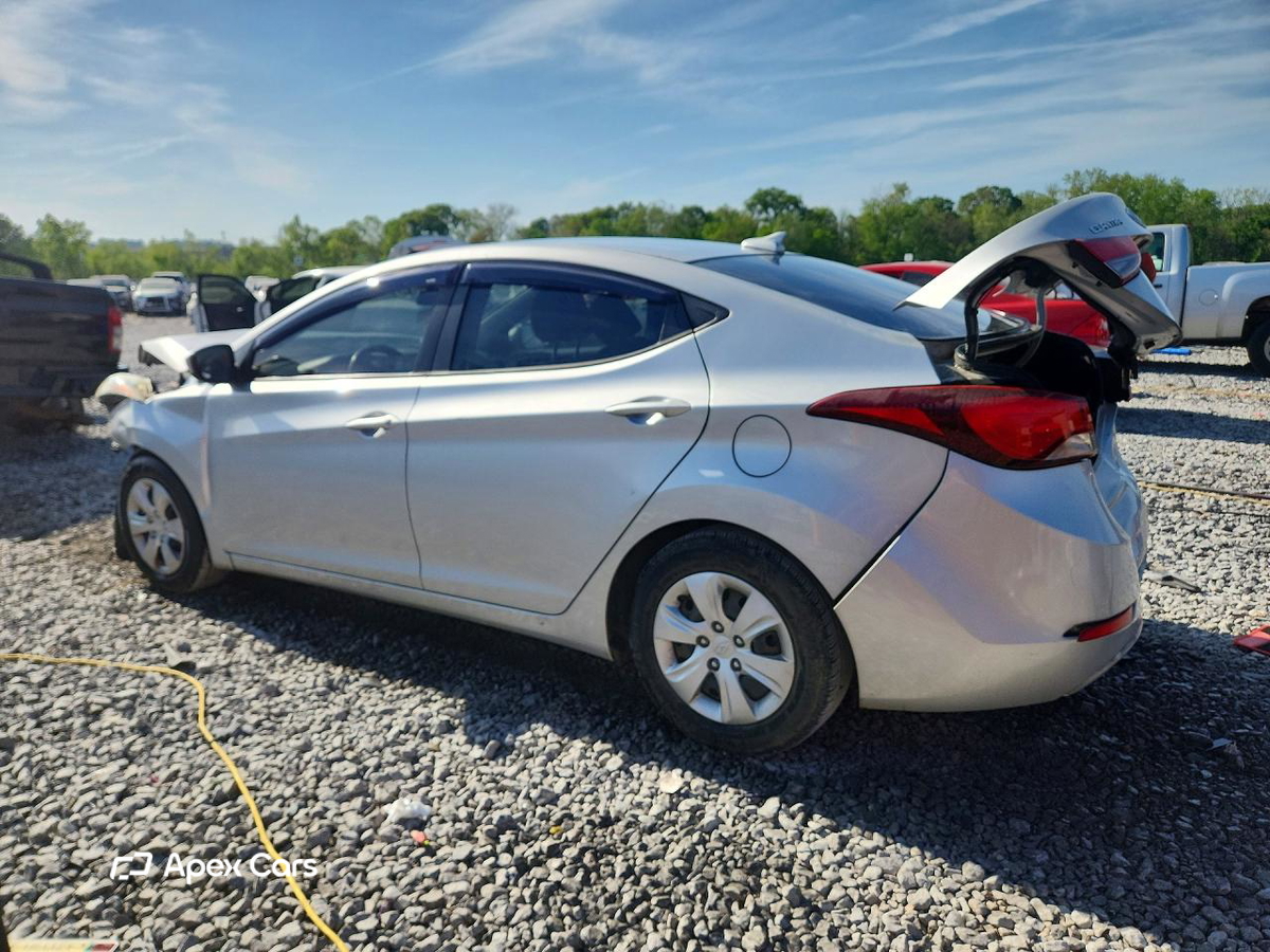 Hyundai Elantra 2016