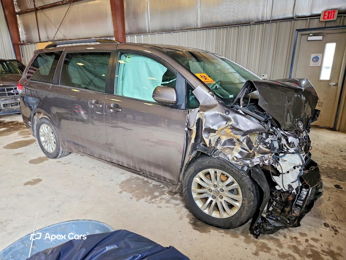 Toyota Sienna 2014