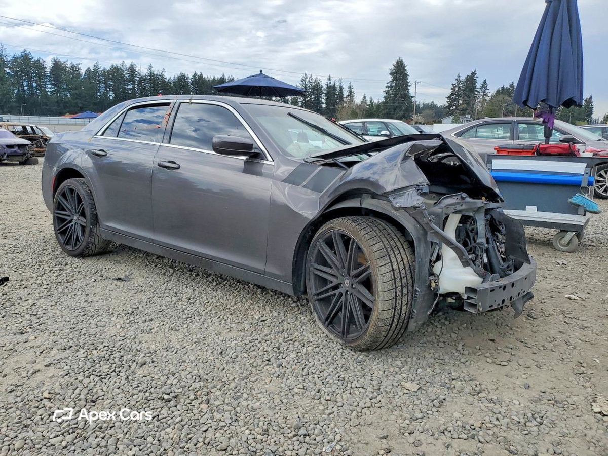 Chrysler 300 2016