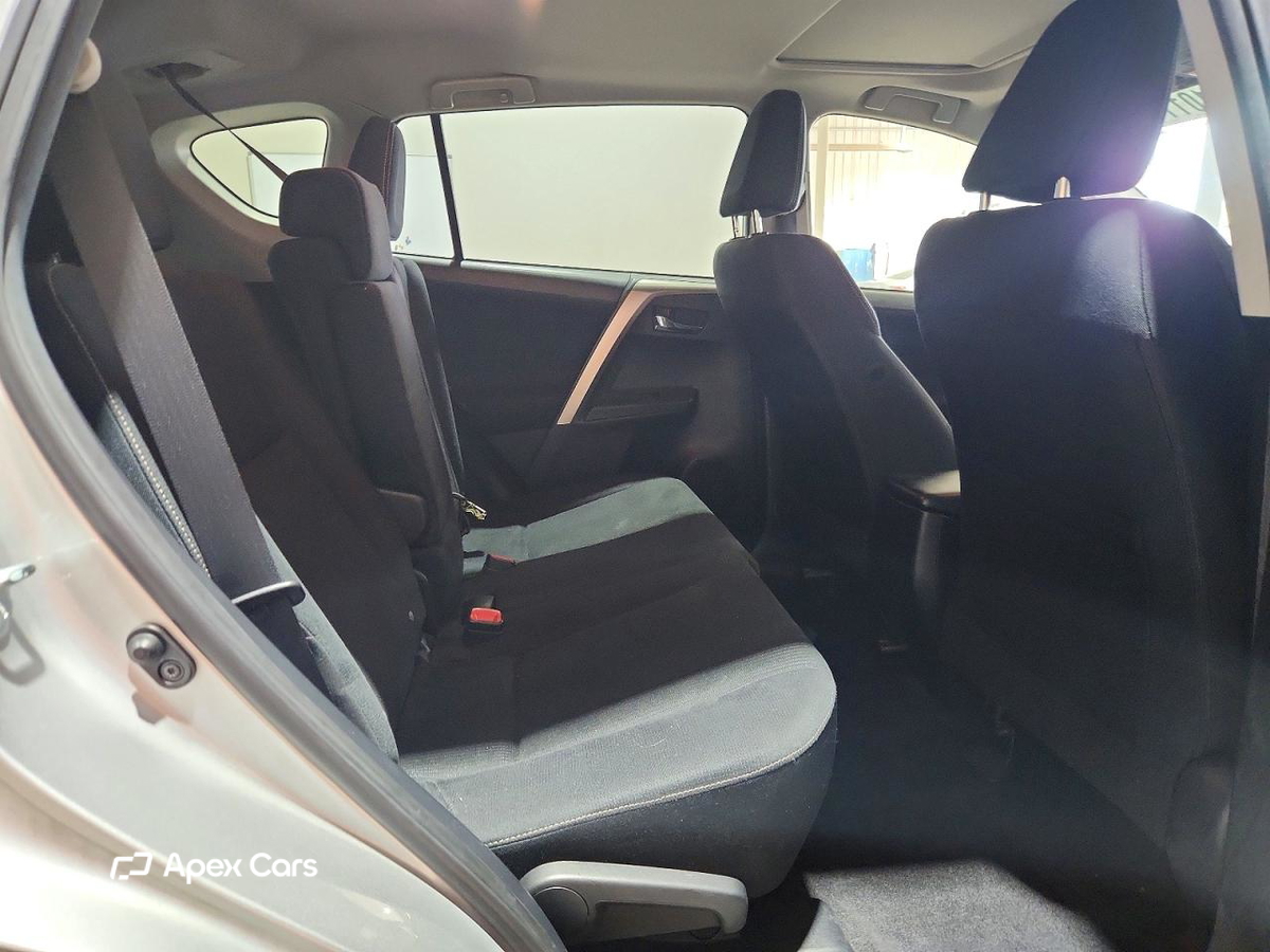 Toyota RAV 4 2015
