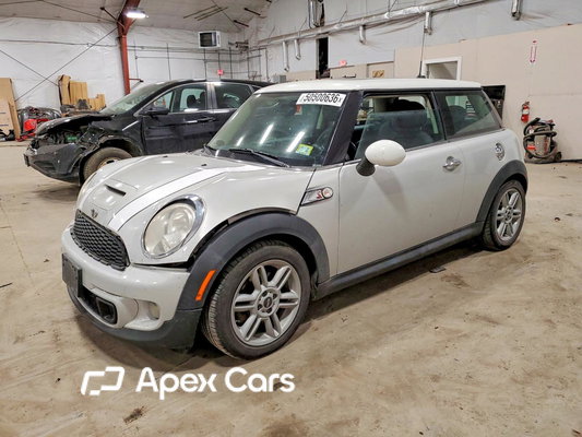 MINI Cooper 2011 - Image 1 of 12