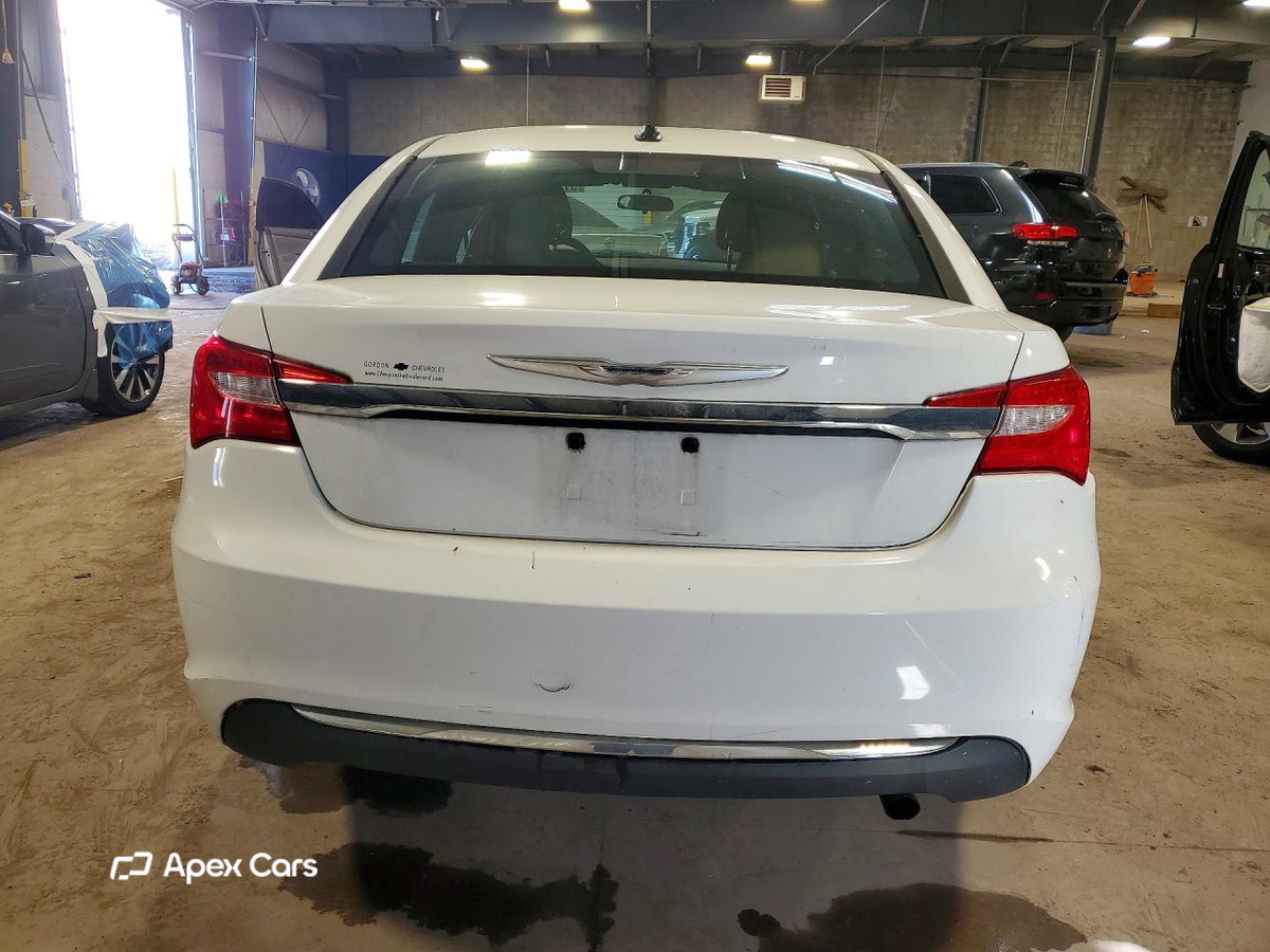 Chrysler 200 2011
