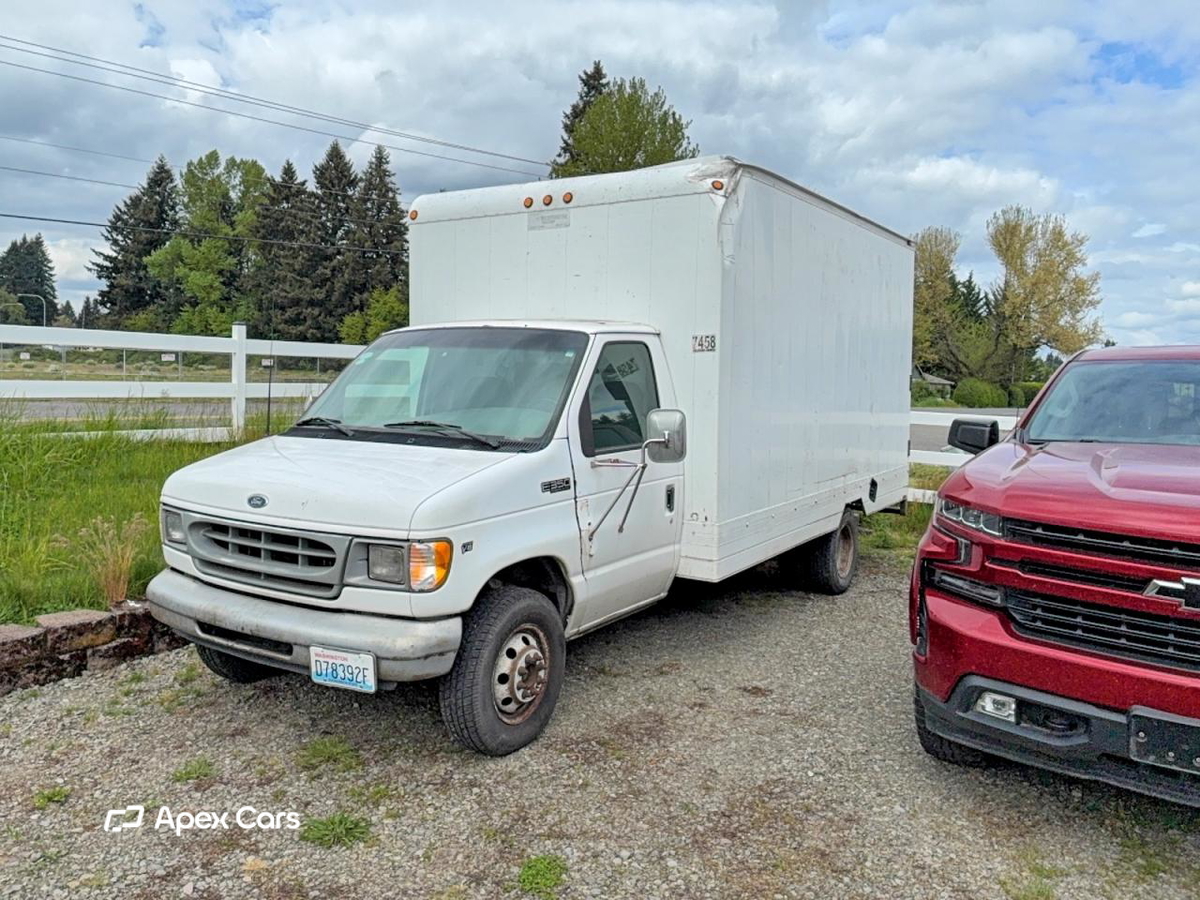 Ford Econoline 2000