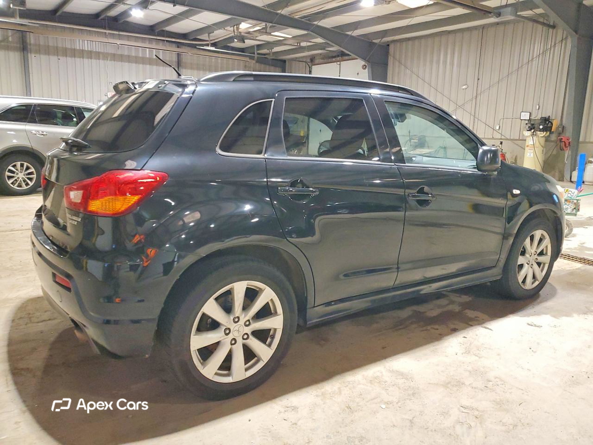 Mitsubishi Outlander 2012