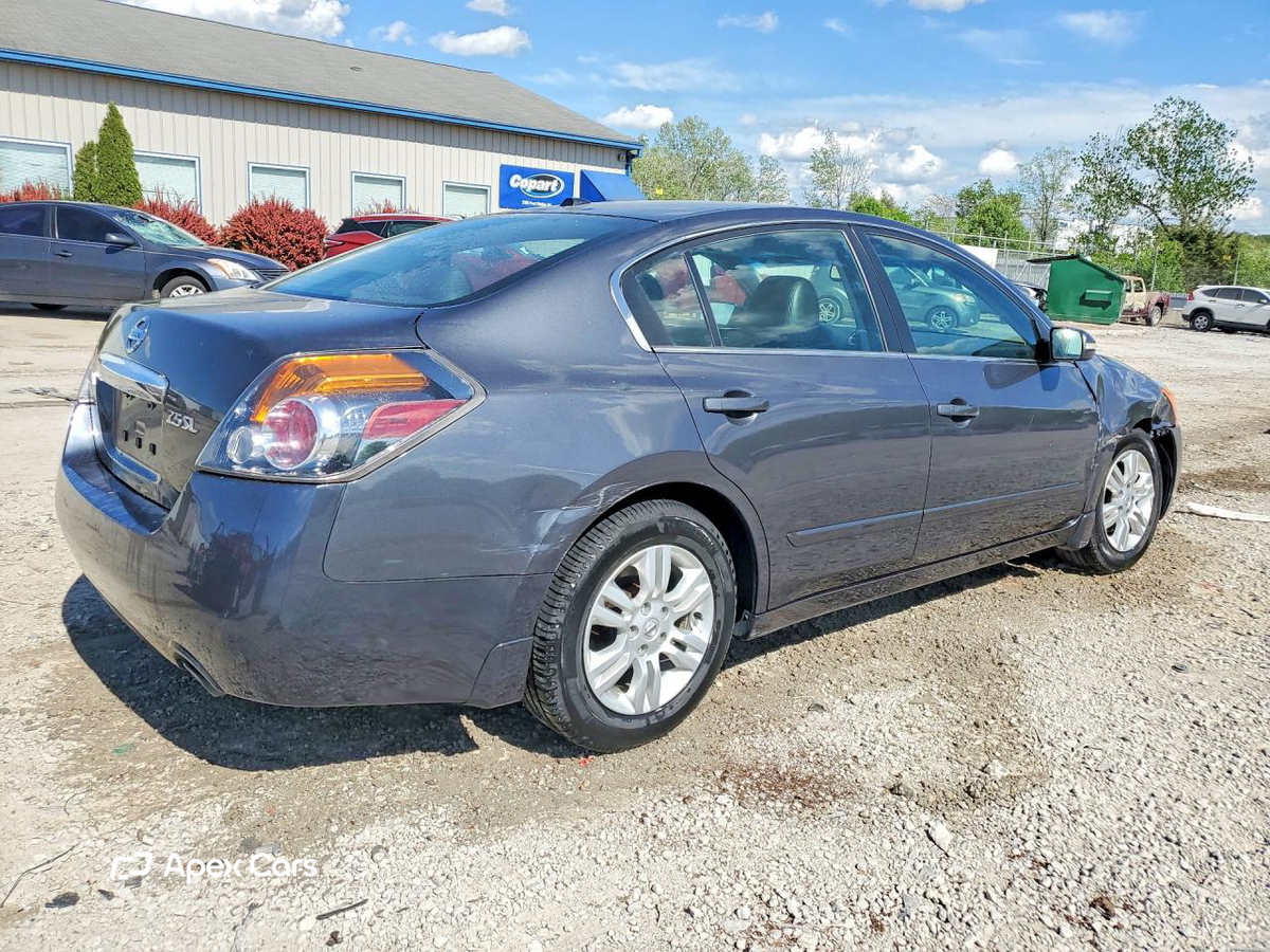 Nissan Altima 2012