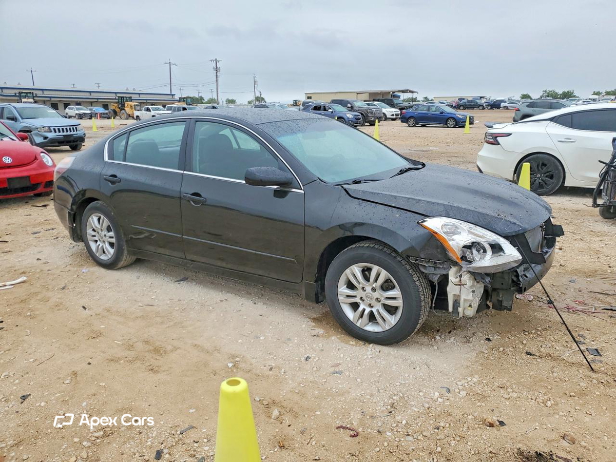 Nissan Altima 2010